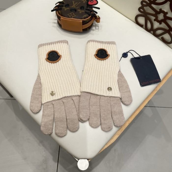 MONCLER GLOVES