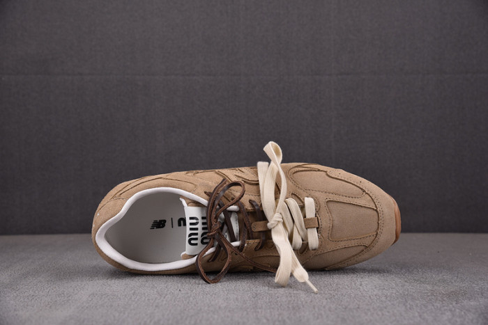 new balance x miu miu nb5300