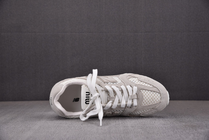 new balance x miu miu nb5300